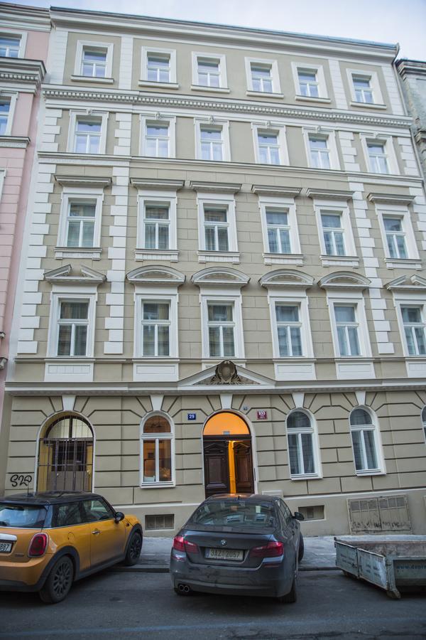 Gregory House Aparthotel Praga Exterior foto